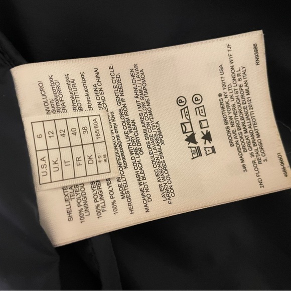 Like NEW!  Brooks Brothers Quilted Puffer - Picture 6 of 6